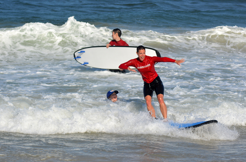 Surfing school3_©ChameleonsEye_Shutters